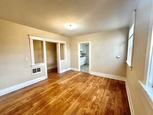 816 S 8th St APT B1, Tacoma, WA 98405