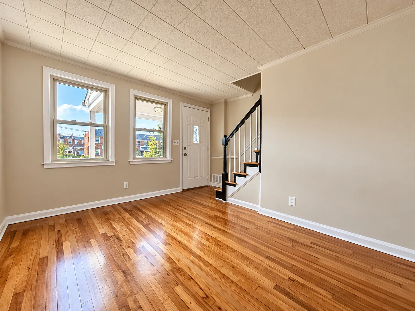 2 bed, 784 sqft, $1,900 — Photo 3