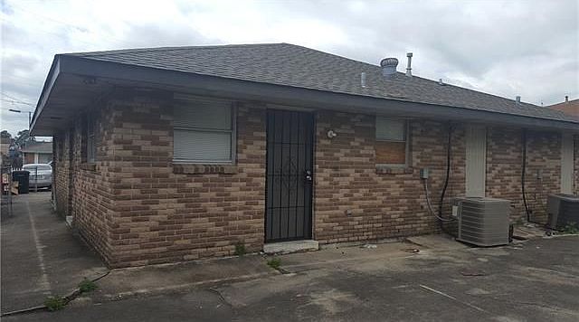 1st image of 8009 W Laverne St