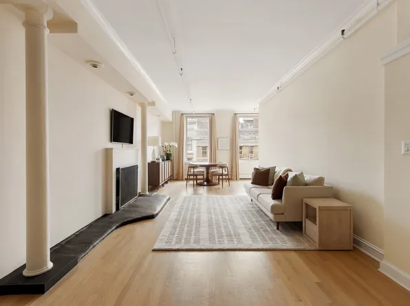 426 West Broadway image 1 of 9