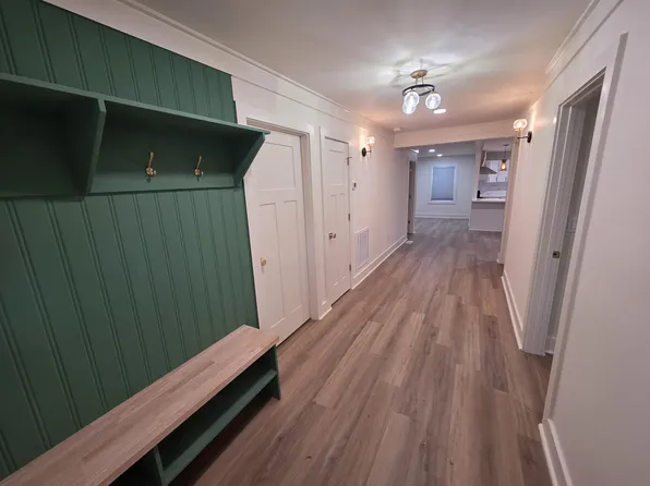 101 Goldston Dr, Carrboro, NC 27510