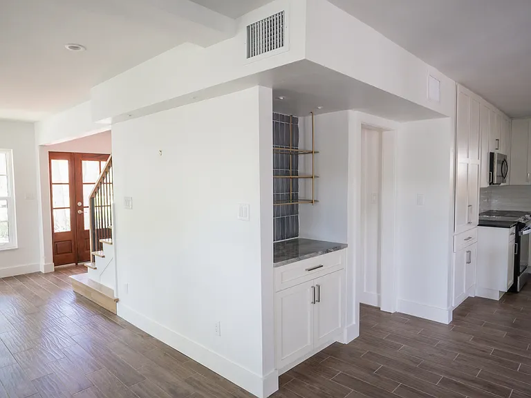 4819 W San Miguel St — Photo 37
