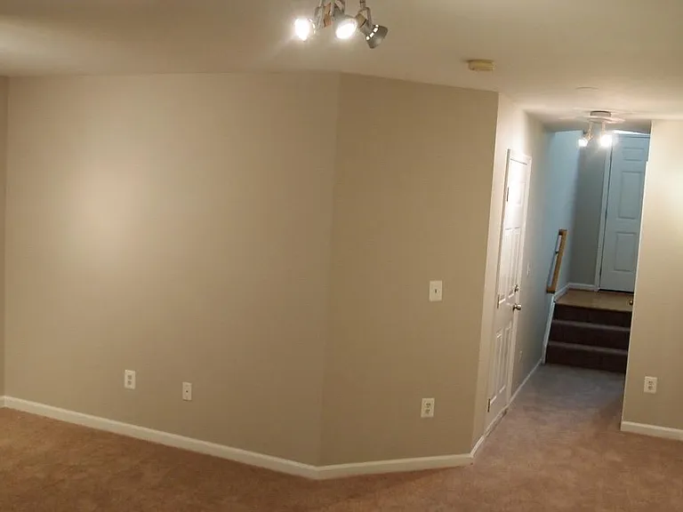 11483 Carriage Gate Ct — Photo 20