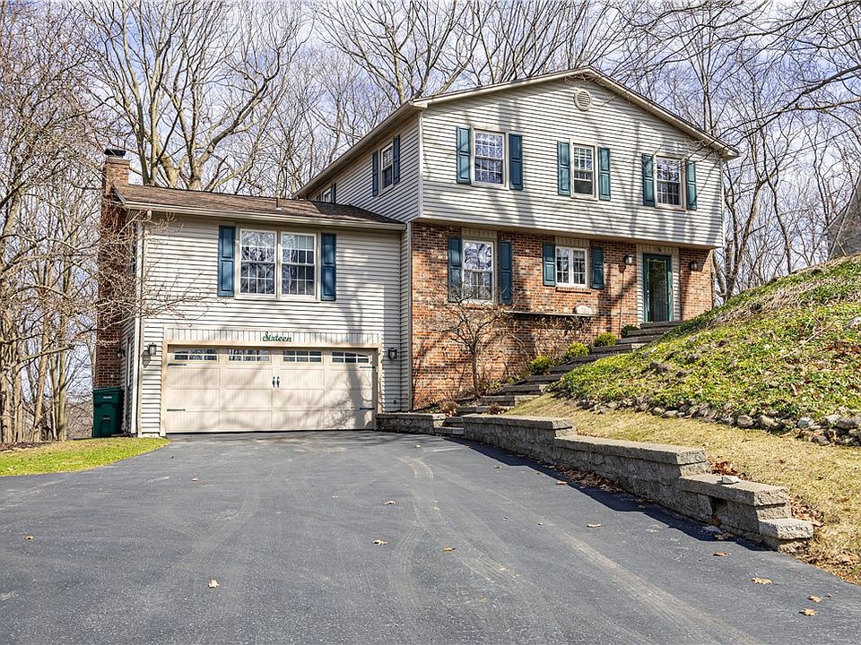 1st image of 16 Alleyns Rise