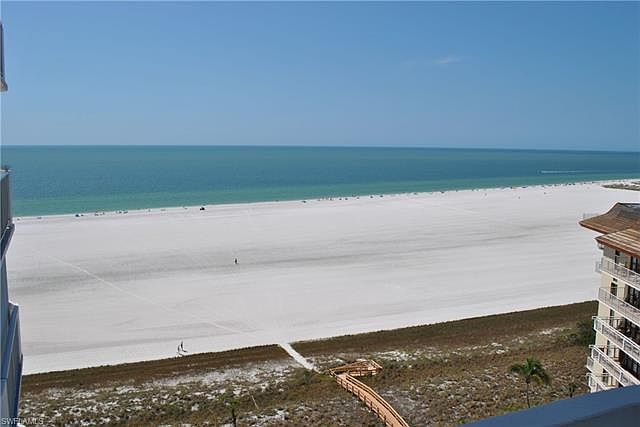 1st image of 140 Seaview Ct APT 1506S
