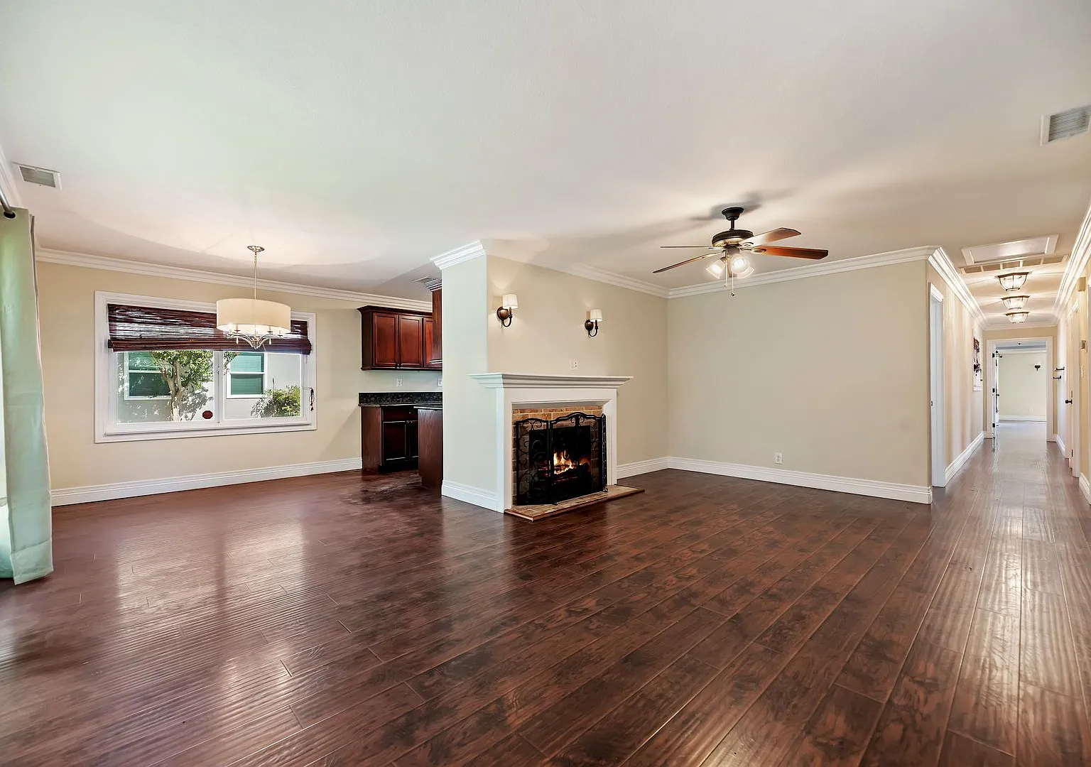 Stunning Riverside Home for Rent- Solar, EV Charger & More! — Photo 2