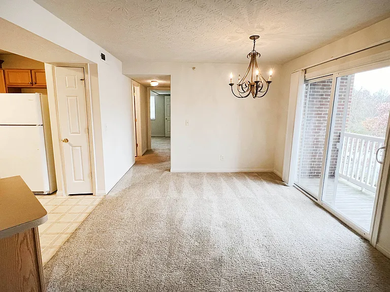 Walton Ridge Apartments — Photo 40