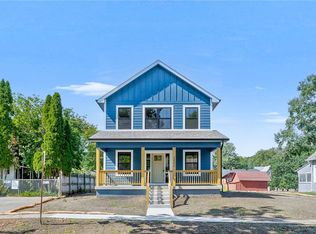 3842 10th St, Des Moines, IA 50313