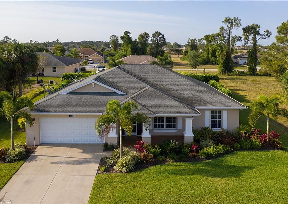 1st image of 1322 NE 33rd Ln
