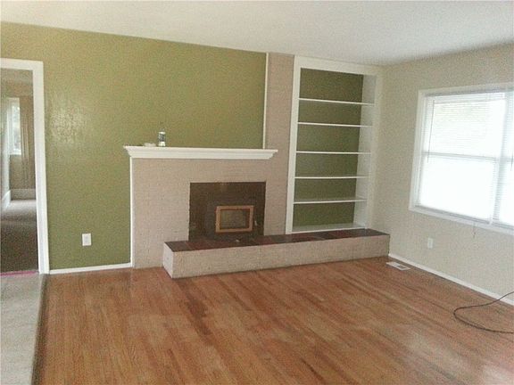 3rd image of 7515 3rd Ave SE