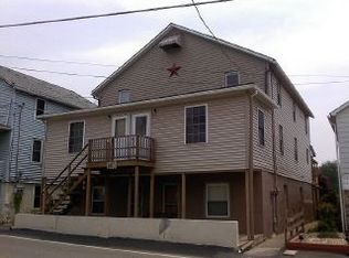 143 Main St, Mocanaqua, PA 18655