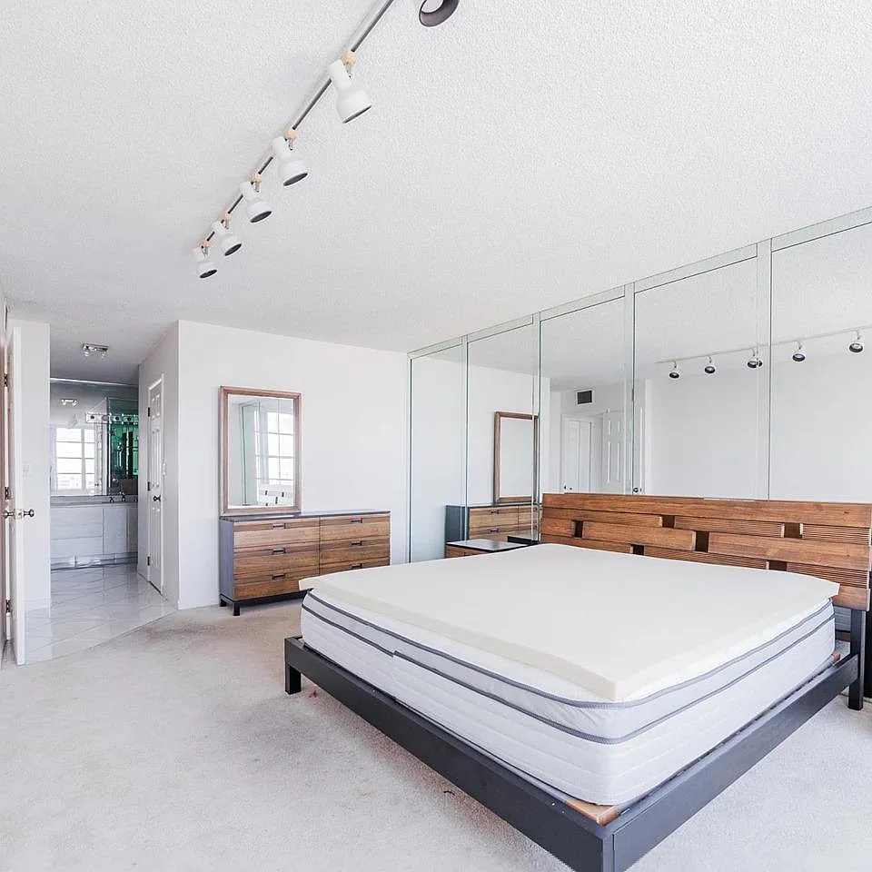 2 bed, 1270 sqft, $3,200 — Photo 4