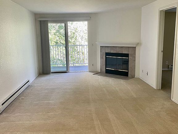 3rd image of 12740 NE 10th Pl APT E202