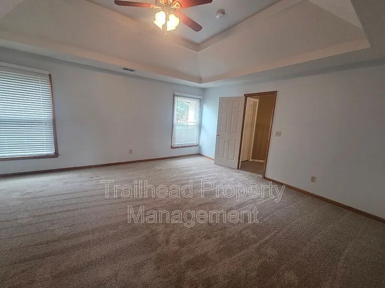 14002 Goodman St — Photo 33