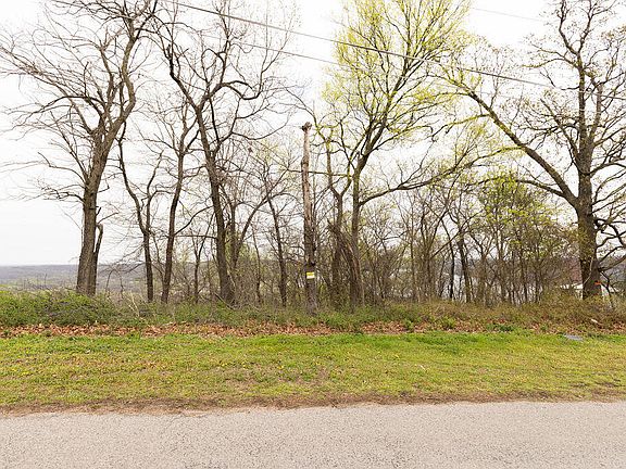 5th image of 341 E 437th Rd