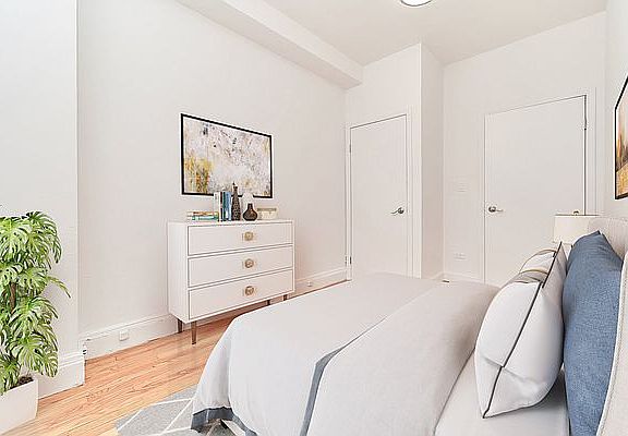 5th image of 118 E 91st St #3E