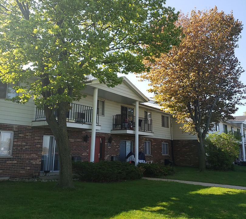 12221226 Apartment Rentals Waukesha, WI Zillow
