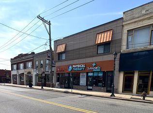 136 Rockaway Ave, Valley Stream, NY 11580