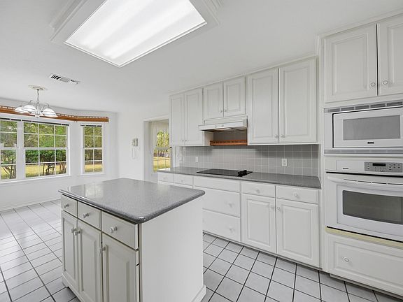 4th image of 6450 Baranowski Rd