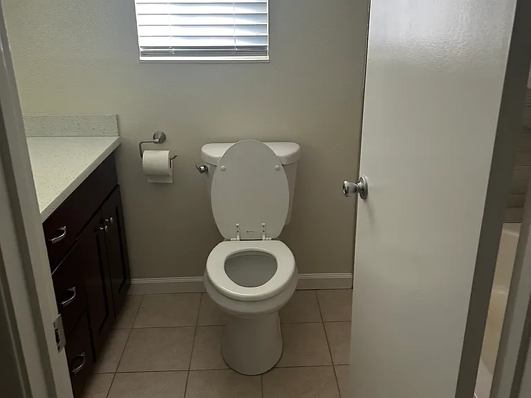 811 Magellan Ln — Photo 13