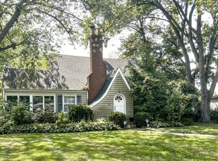 36 Deerpath Rd, Merrillville, IN 46410