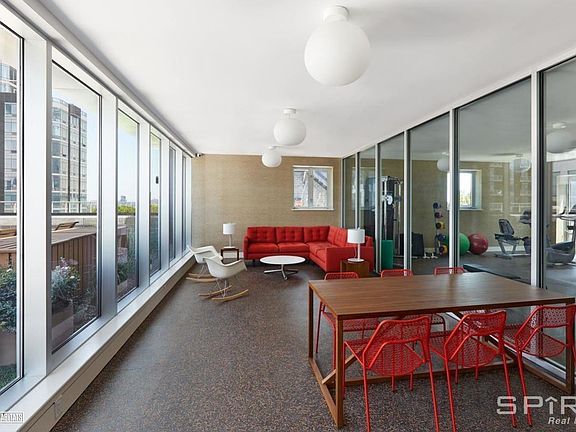 4th image of 4129 24th St APT 6F