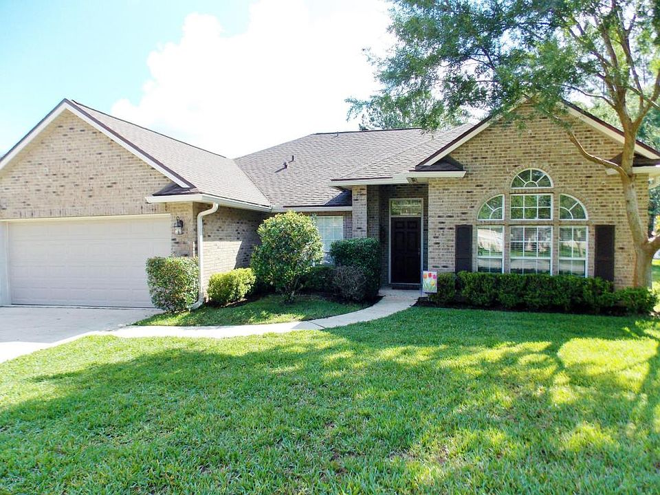 1st image of 736 Fair Oaks Ln