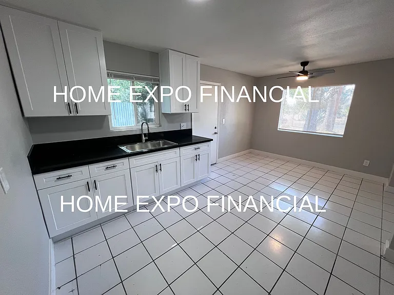 25256 Bessant St — Photo 8