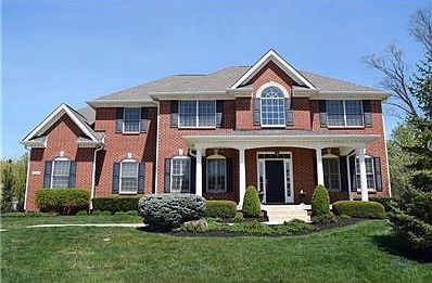 All Brick, Cul-de-sac, 5 Bedrooms, Walk Out Basement, Private Tree Lined Lot, Professional Landscaping!