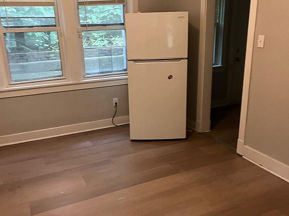 3rd image of 2572 Brackenridge St