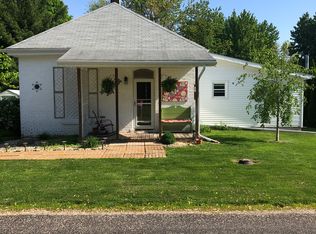 310 E Adams St, Towanda, IL 61776