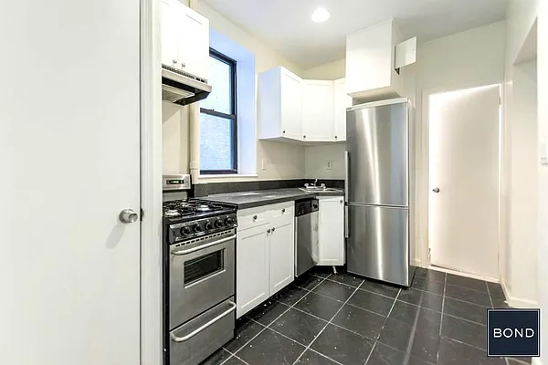 Rented by Bond New York | media 6