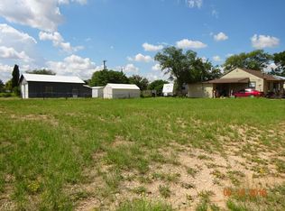 616 SW 7th St, Seminole, TX 79360