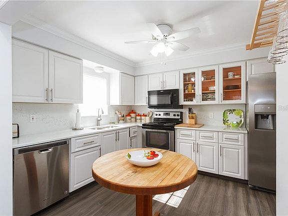 3rd image of 1706 Belleair Forest Dr N #102