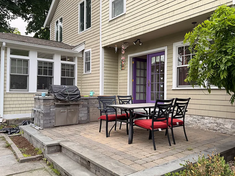 410 Marrett Rd — Photo 4
