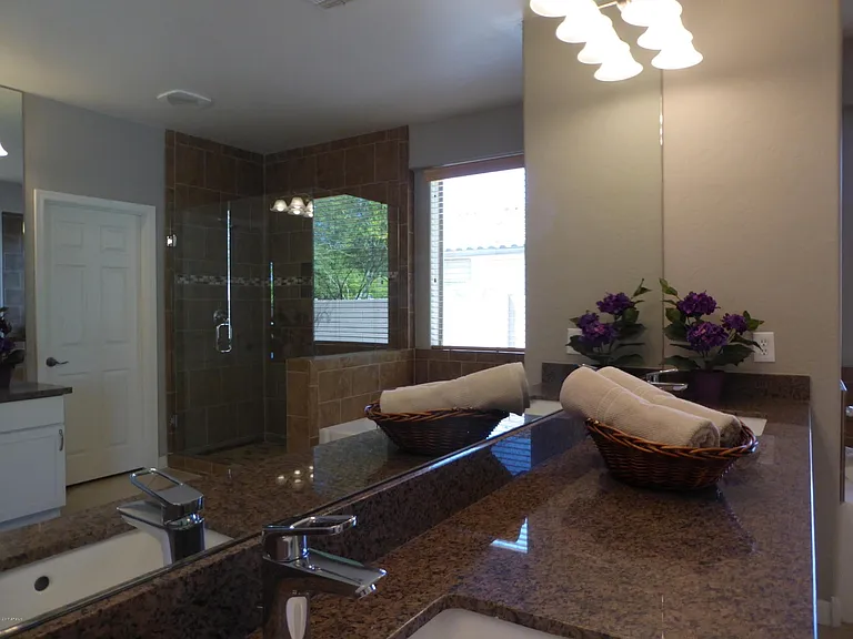 5204 W Pedro Ln — Photo 18