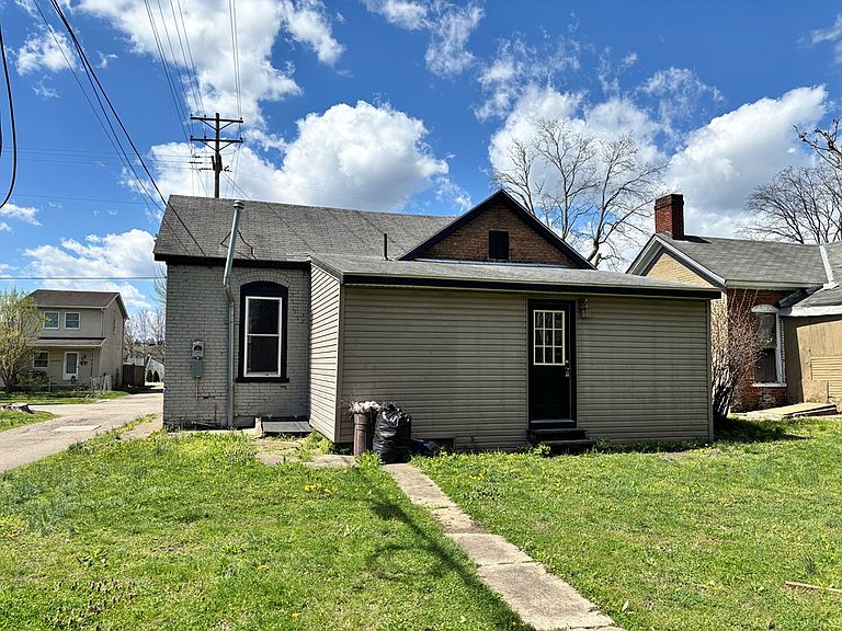 Listing photo 3