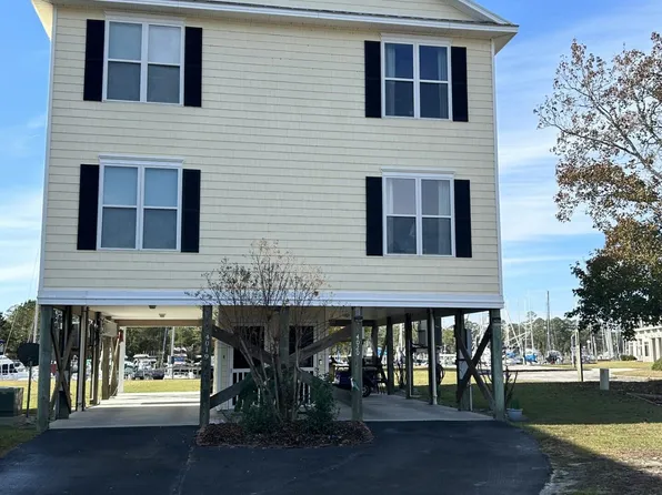 4020 Marina Townes Drive, New Bern, NC 28560
