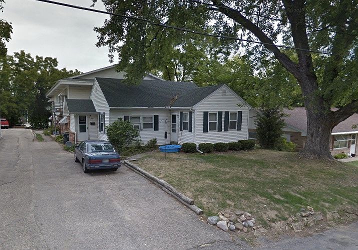 2nd image of 2910 Harvey St