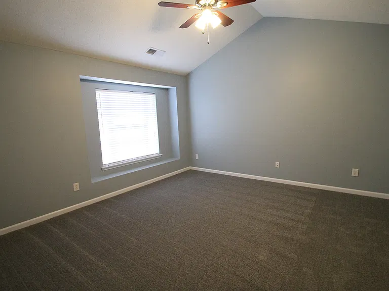 1364 Walnut Hill Dr — Photo 16