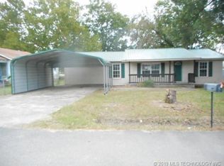 703 S Ash St, Muldrow, OK 74948