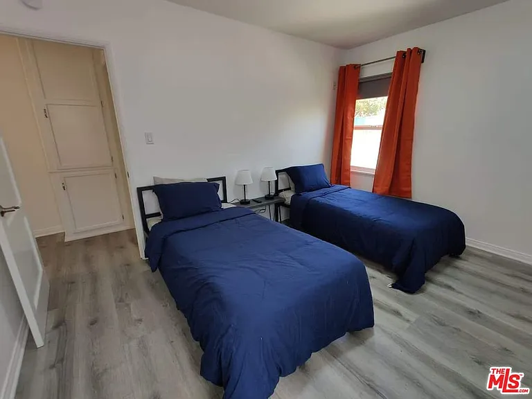 6838 Bertrand Ave — Photo 13