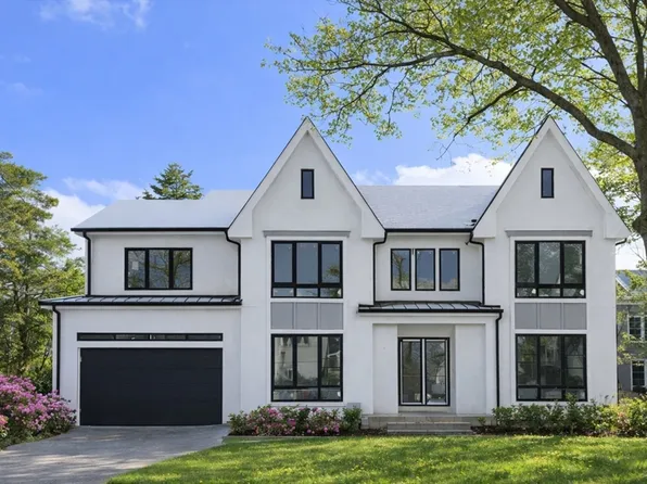 544 Saw Mill Brook Pkwy, Newton, MA 02459