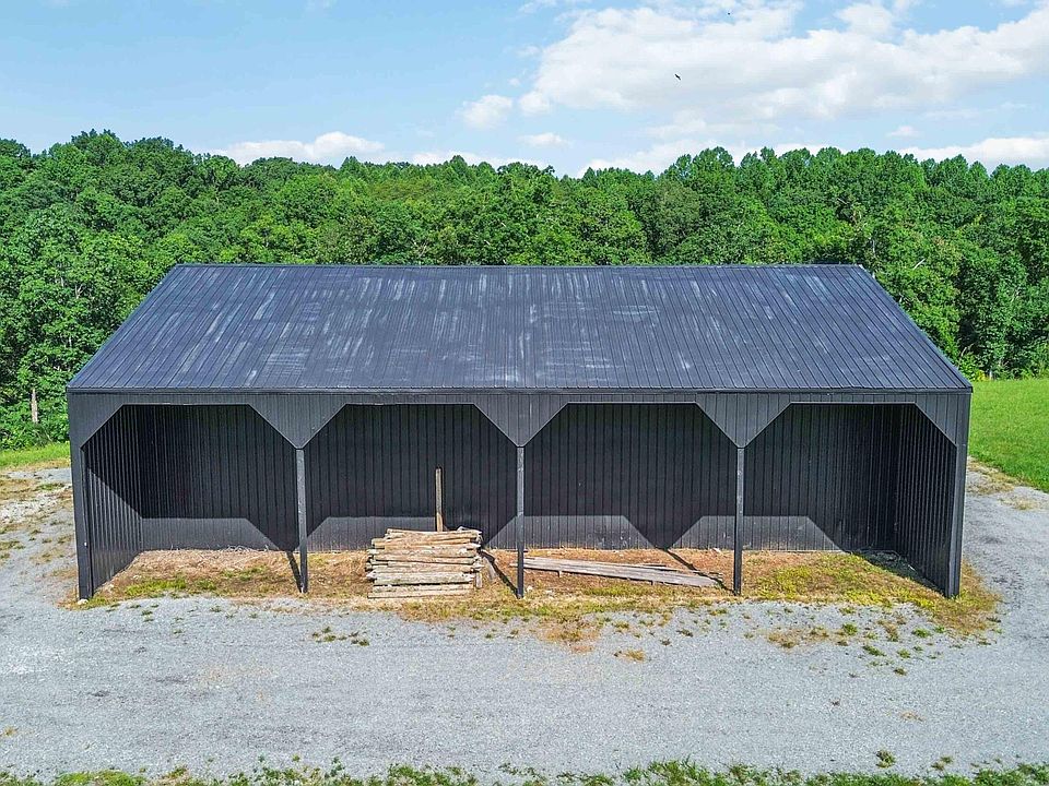 1st image of 15 Flatwoods Rd