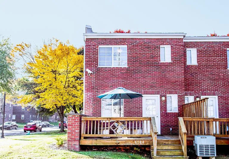Courtyard Decks