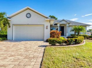 1815 Neptune Dr, Englewood, FL 34223