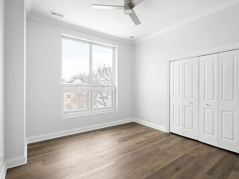 6555 W North Avenue — Photo 10