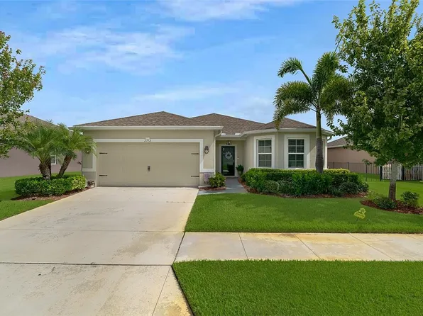 2752 Hanover St SW, Vero Beach, FL 32968