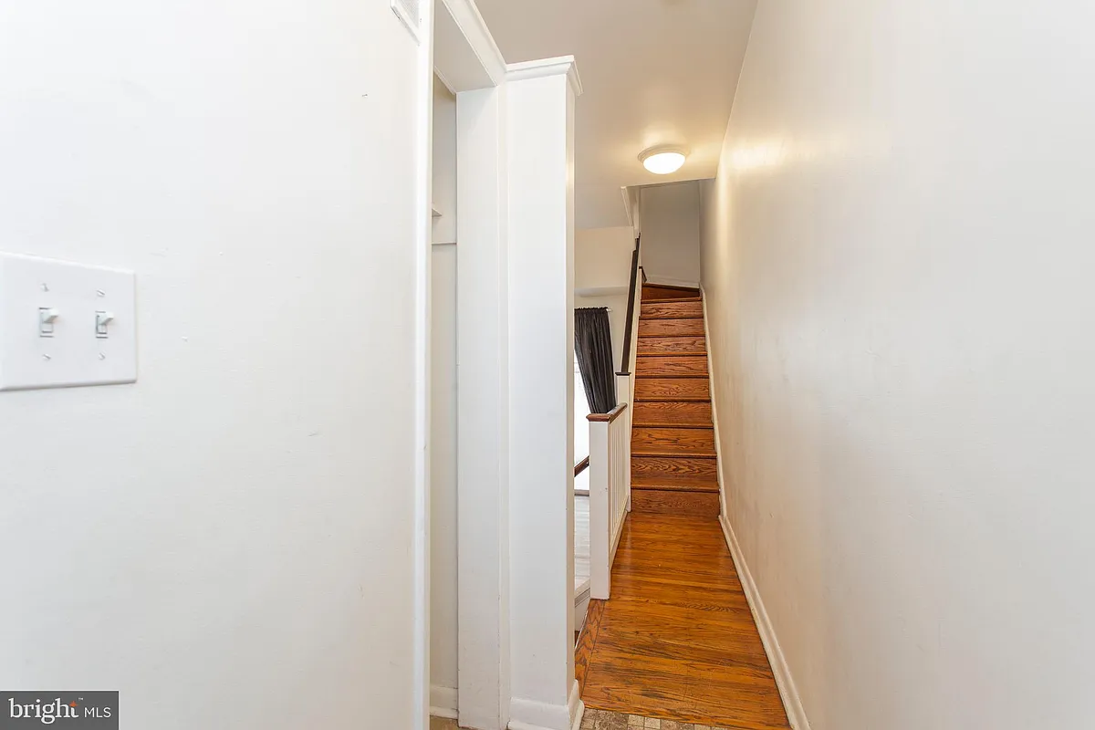 Building Photo - 514 S 22nd St