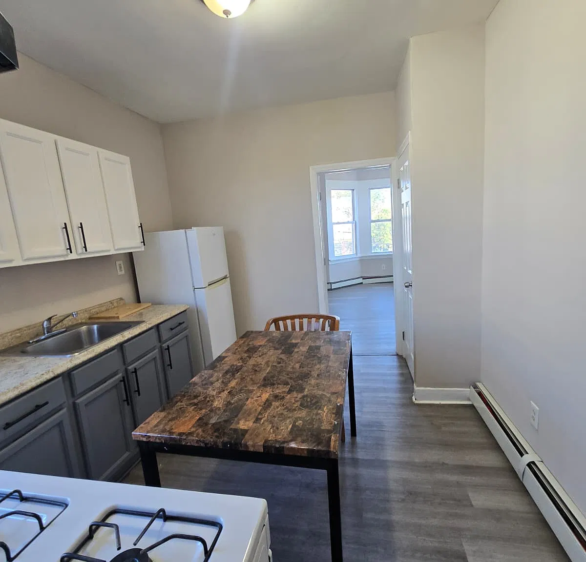2 bed, $2,050 — Photo 3
